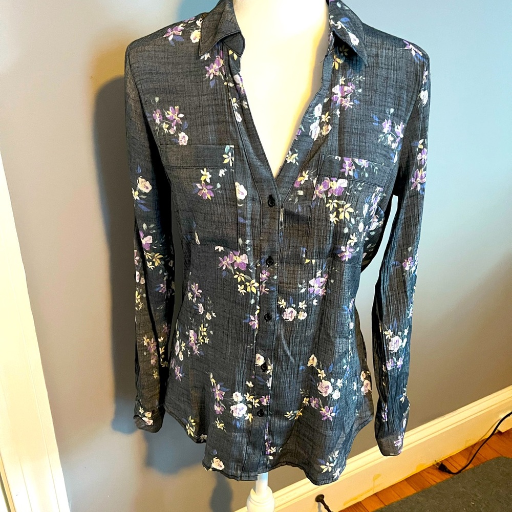 GUC Button-Down Blouse